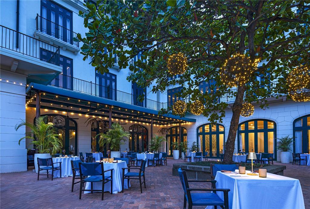 Santarena Hotel At Las Catalinas 외부 사진